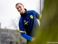 包含集结日荷甲传出新动向，多特蒙德防线松动，管理层表态——底气十足，球队文化再被提及的词条-im电竞