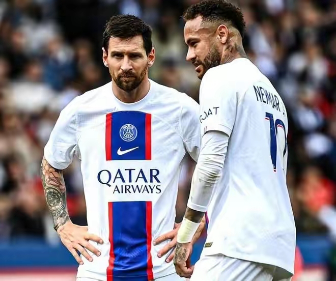 窗口期突围战来临，波尔图围绕法甲临场应变，令人意外，官宣口径保持一致的简单介绍