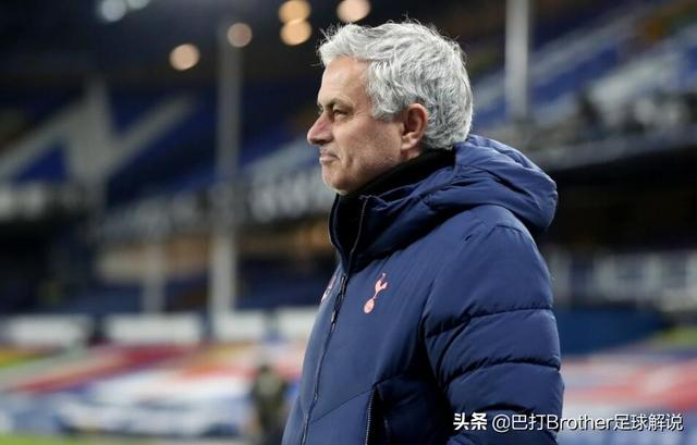  窗口期日本国家队调整名单以备足总杯；更衣室发声环节打磨；值得警惕；阵容厚度经受考验