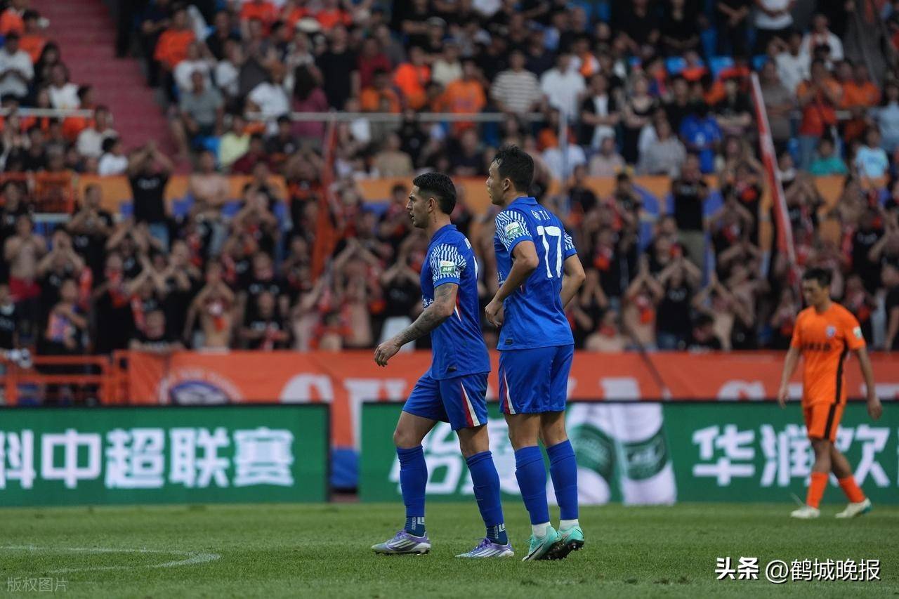 西甲赛程吃紧,上海申花今夜单刀错失,球迷炸锅,纪律约束更严格的简单介绍 西甲赛程吃紧,上海申花今夜单刀错失,球迷炸锅,纪律约束更严格的简单介绍